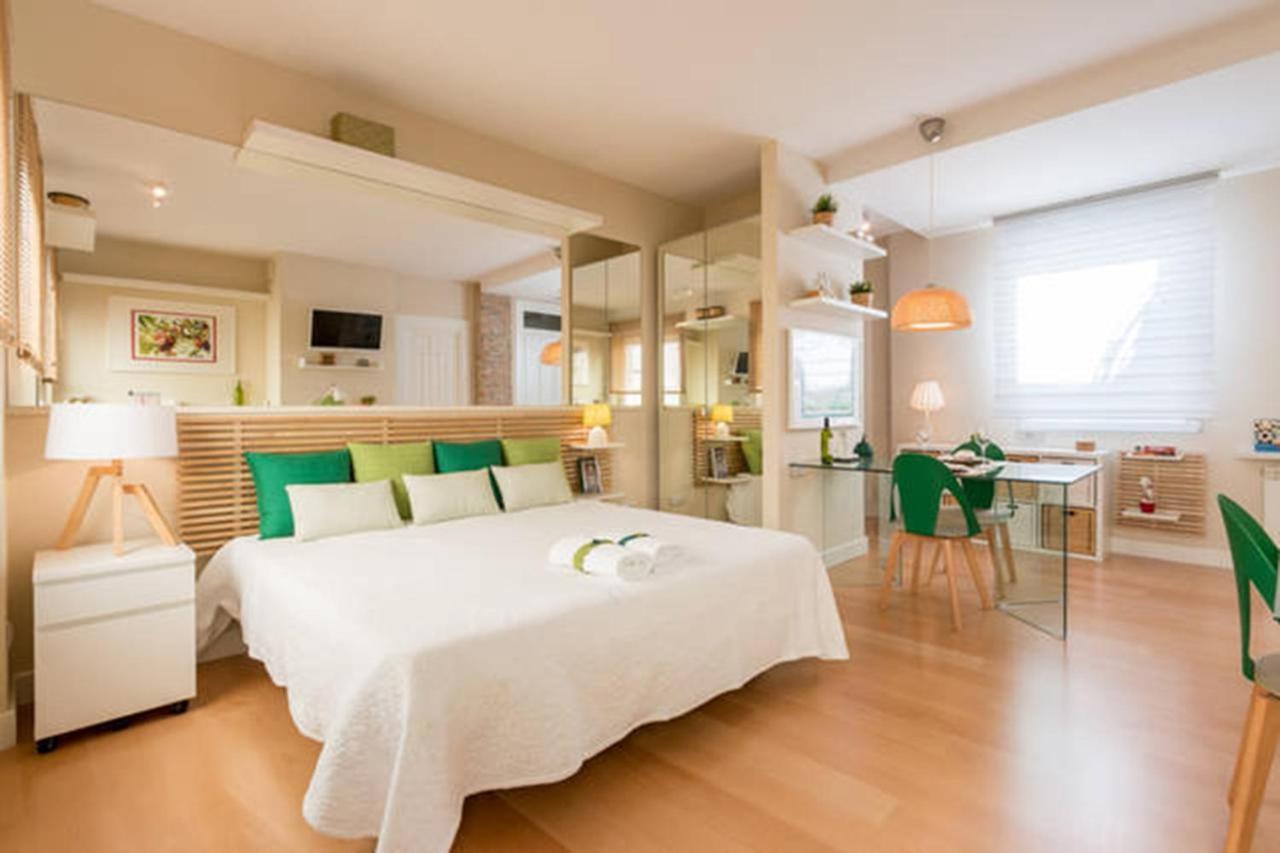 Apartasuite Centro Historico Atico Tranquilo Y Luminoso En El Corazon De Granada Dış mekan fotoğraf