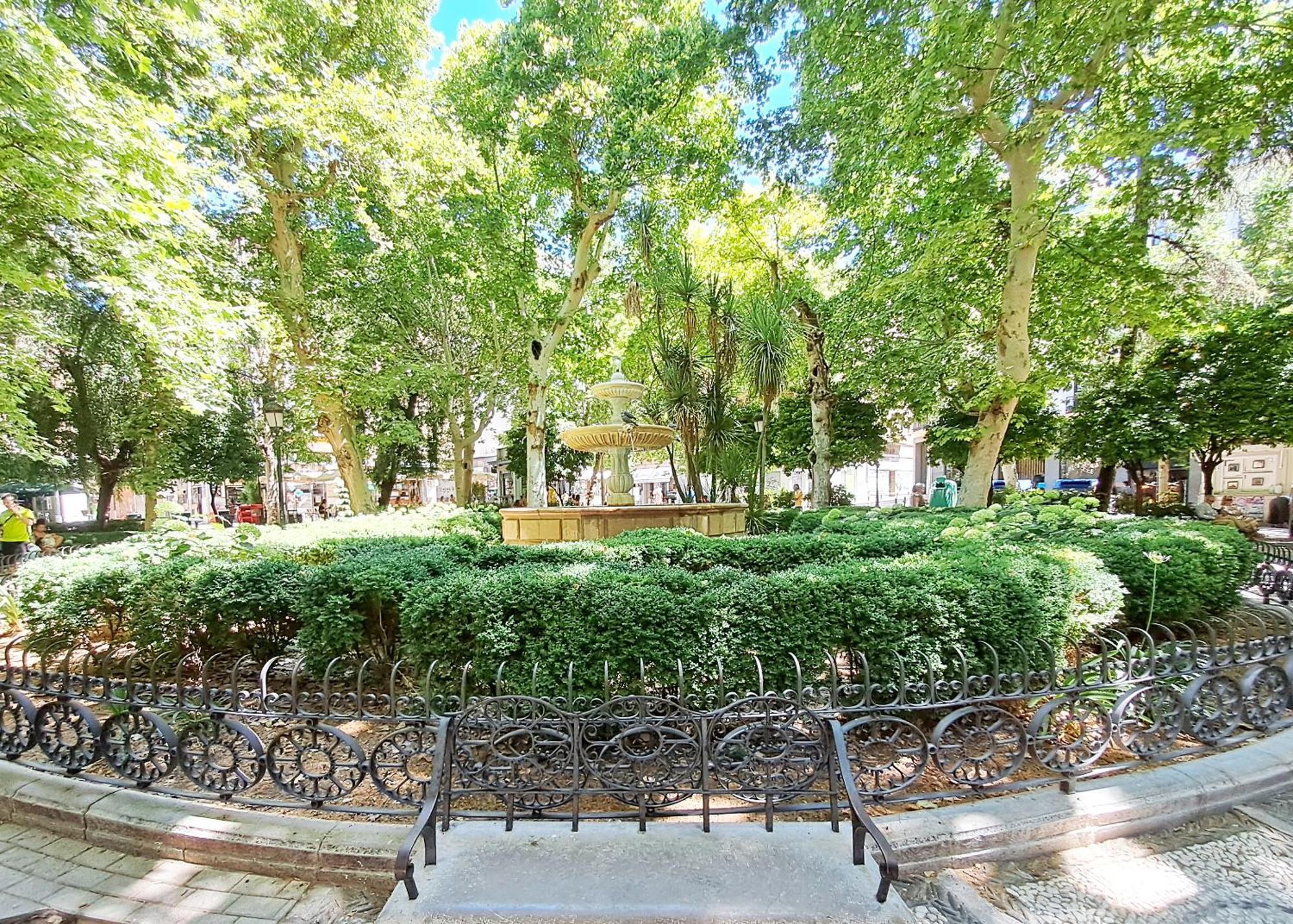 Apartasuite Centro Historico Atico Tranquilo Y Luminoso En El Corazon De Granada Dış mekan fotoğraf